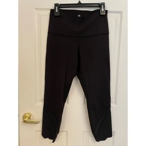 Lululemon WunderUnder scalloped cropped leggings